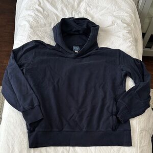 J.Crew Men's Navy Blue Hoodie Sweater
